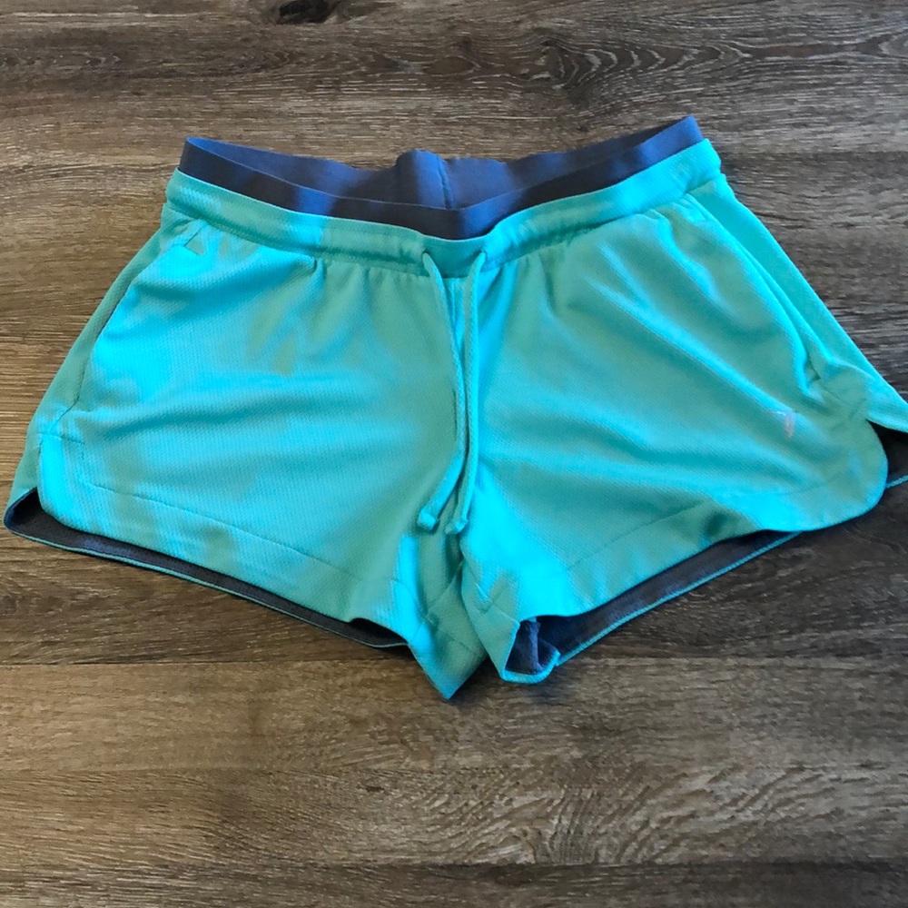 Old Navy Active go-dry athletic shorts